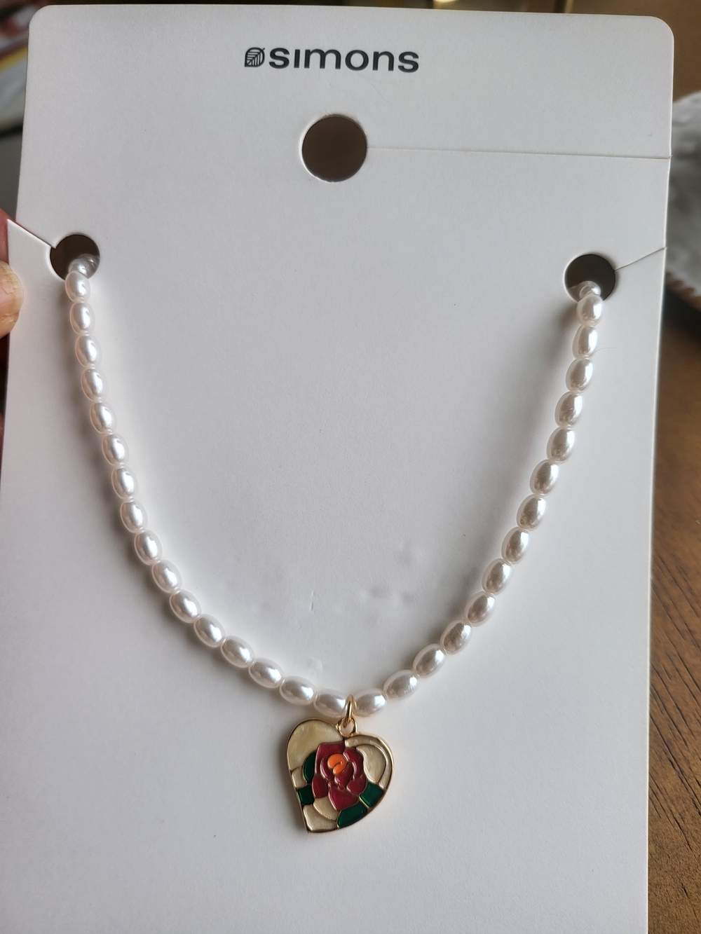 Simons White Pearl Necklace with Gold Heart Flower Charm